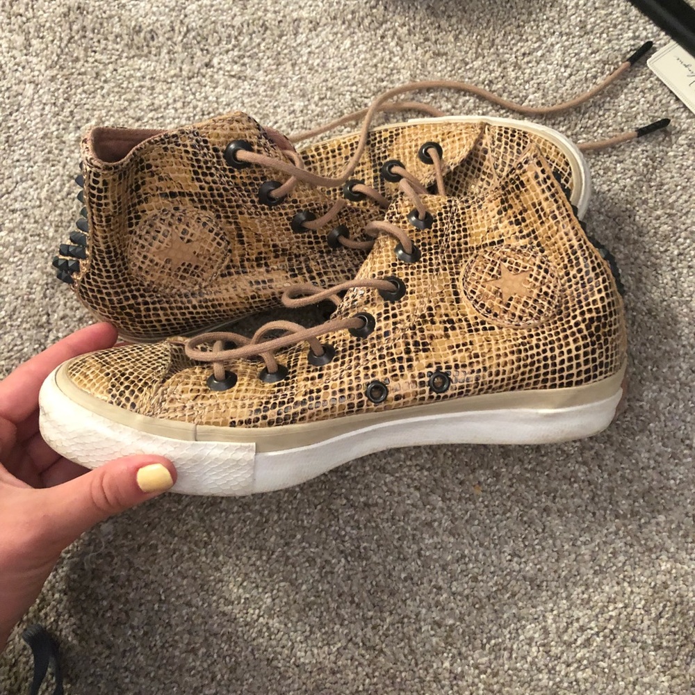 Snakeskin converse